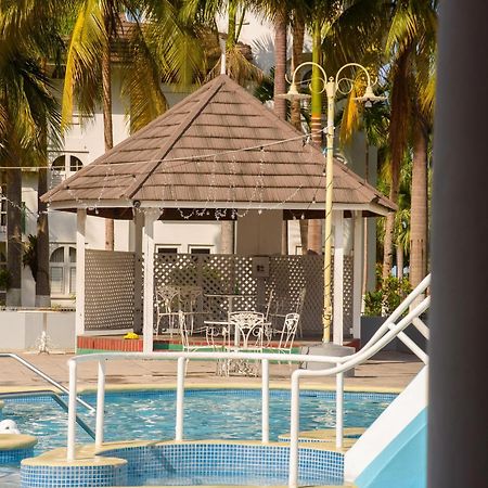 Czar'S Oasis Apt B27 @ Ocho Rios Luaran gambar